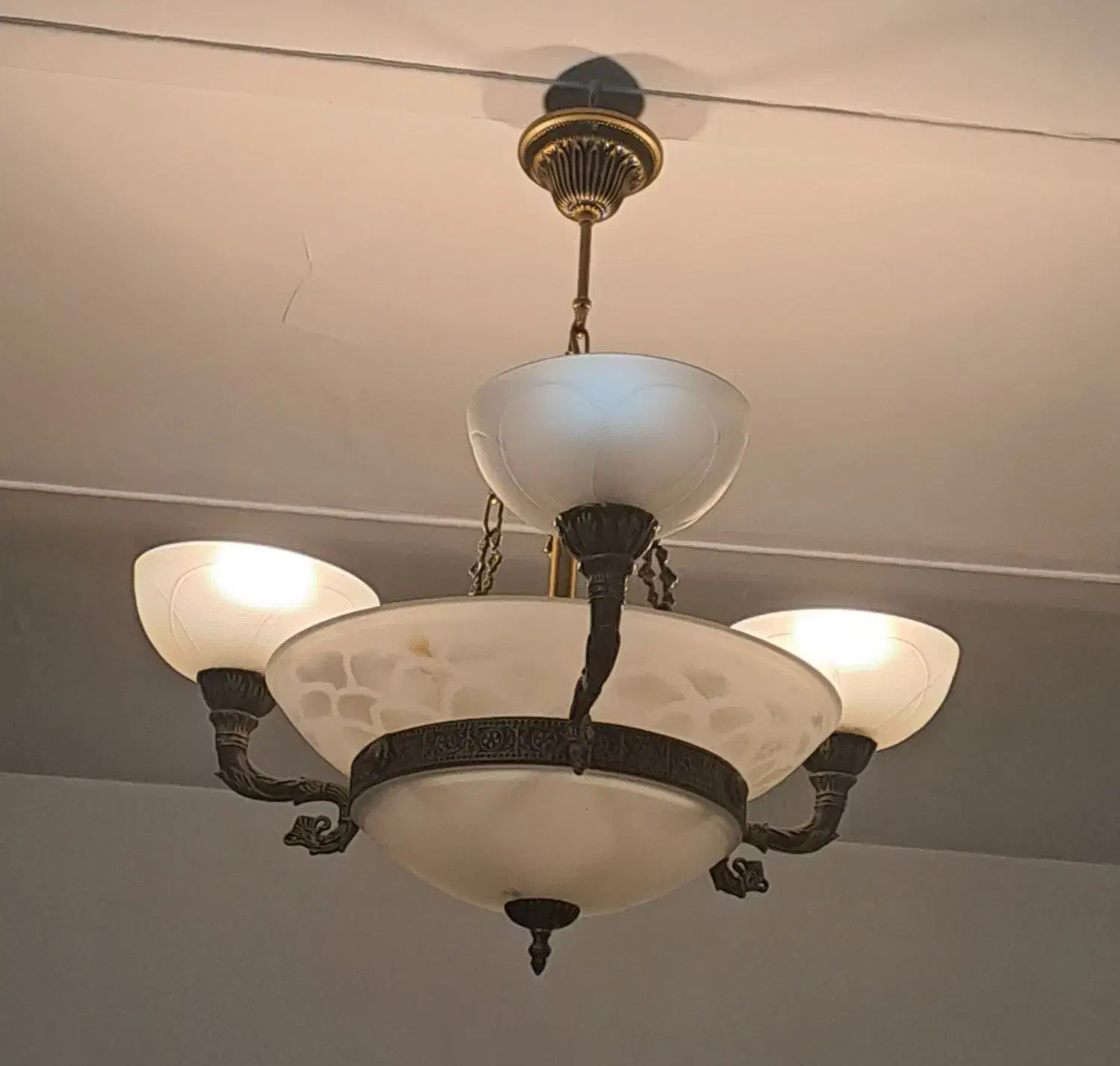 لوستر طرح برنز|لوستر و چراغ آویز|مشکین‌دشت, |دیوار