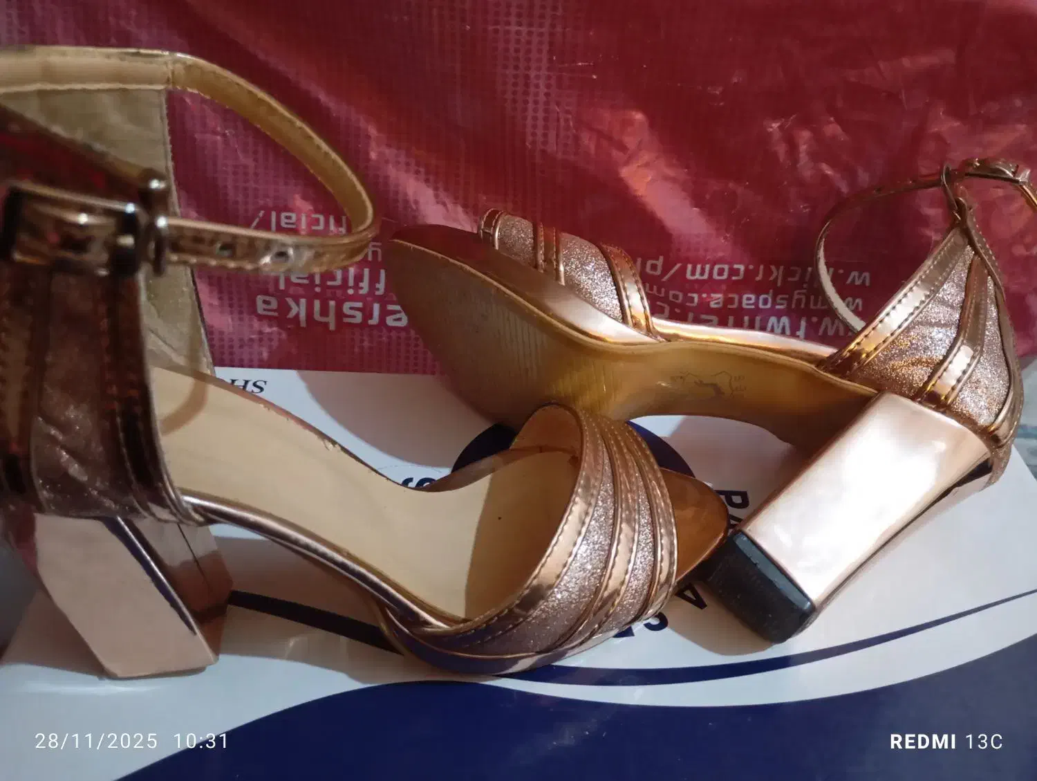 ۲جفت صندل  و دستگاه بخور گرم|کیف، کفش، کمربند|مسجد سلیمان, |دیوار