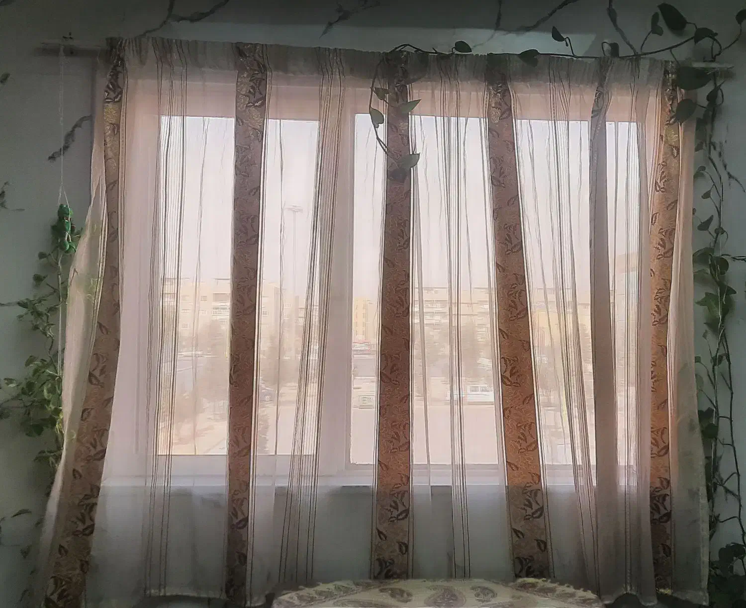 پرده تمیز و سالم|پرده، رانر، رومیزی|فولادشهر, B5|دیوار