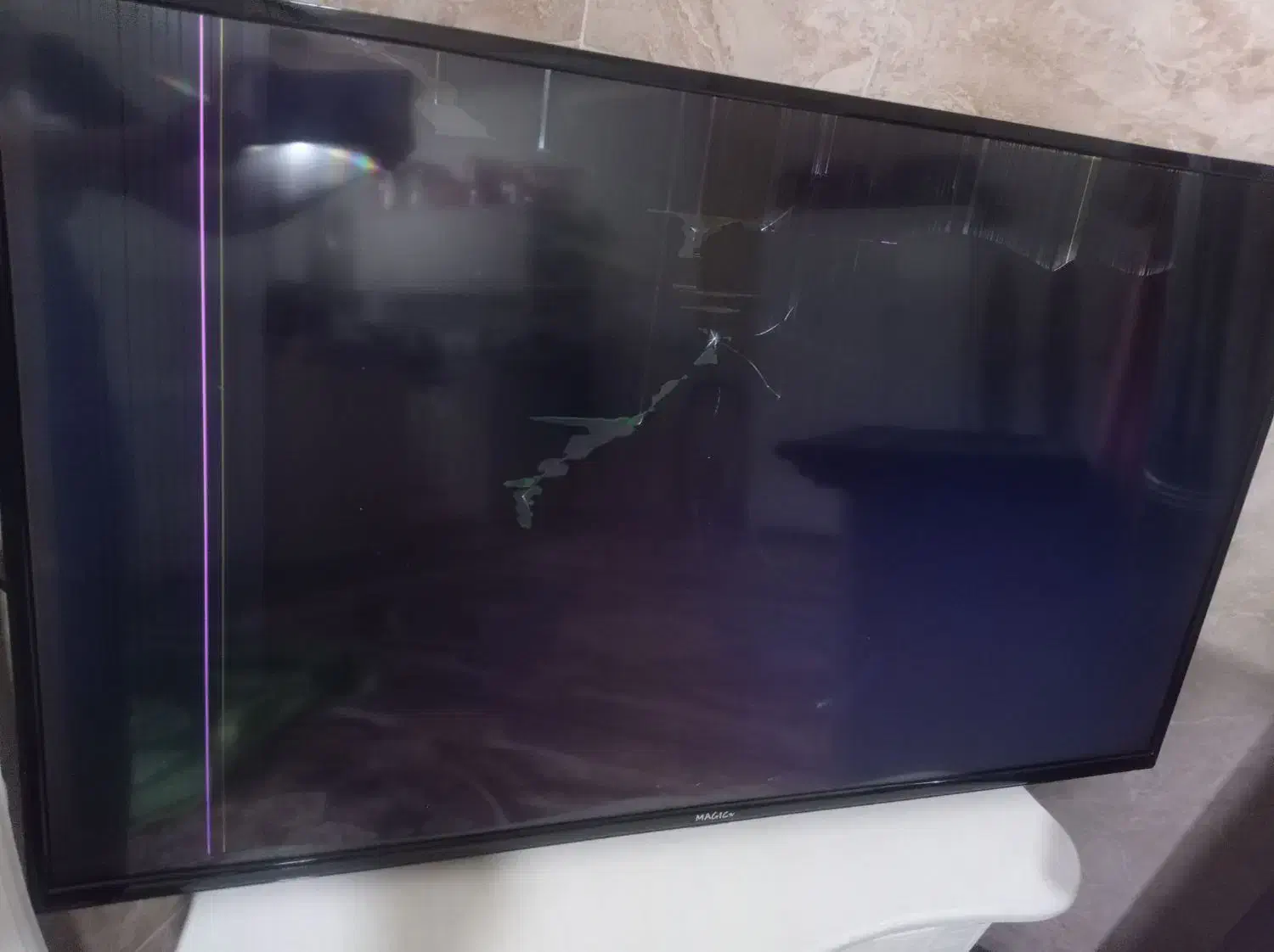 تلویزیون 42اینج صفحه شکستع|تلویزیون و پروژکتور|قم, علی آباد|دیوار