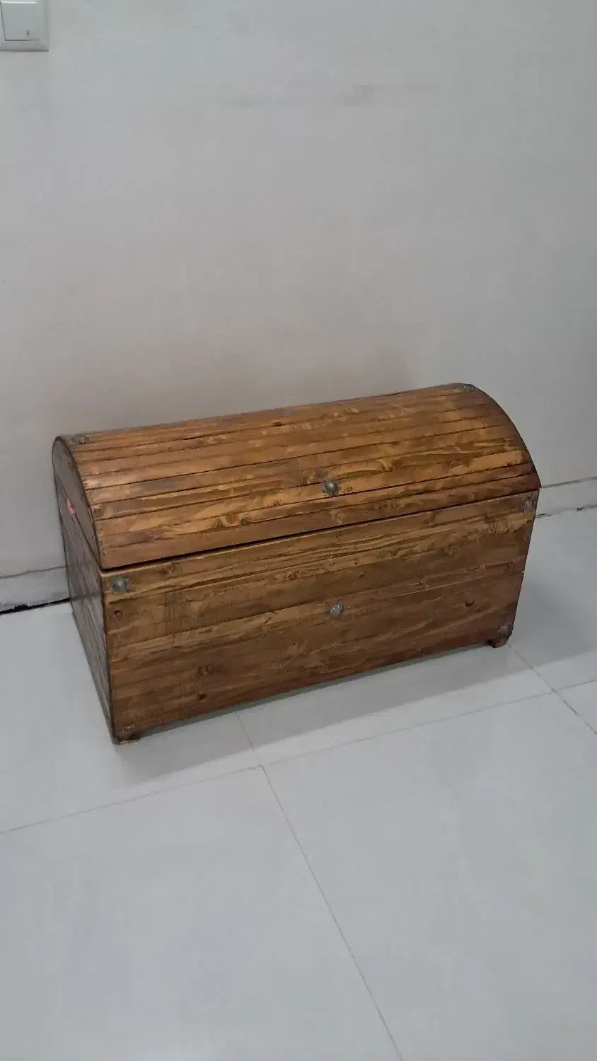صندوق تمام چوب|کلکسیون اشیاء عتیقه|اصفهان, بهارستان|دیوار