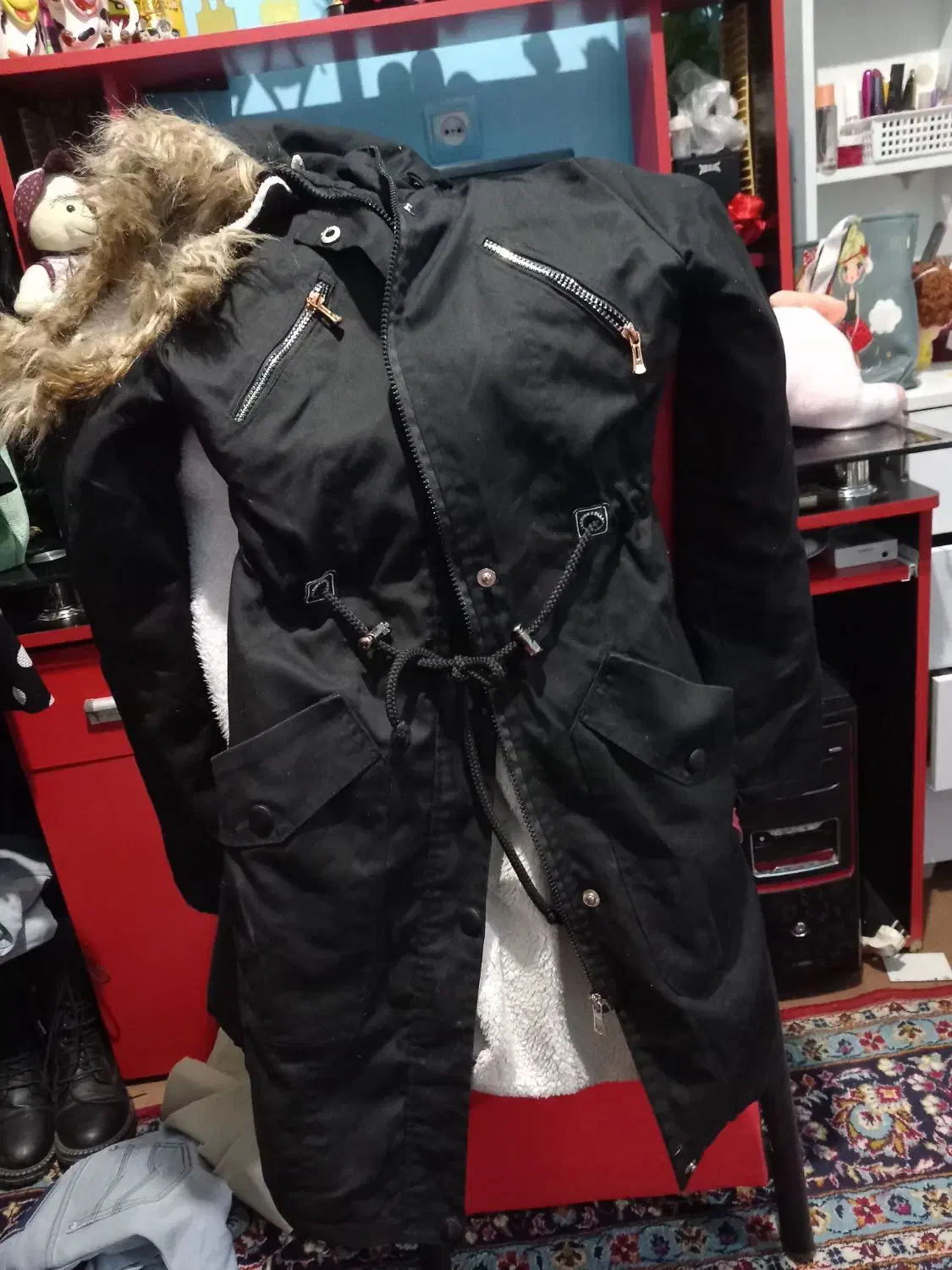 پالتو|لباس|کرمان, |دیوار