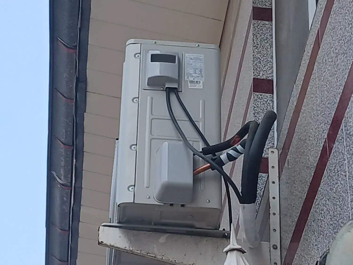 تعمیر ونصب کولر گازی،لباسشویی و یخچال فریزر|خدمات پیشه و مهارت|رشت, لاکانی|دیوار