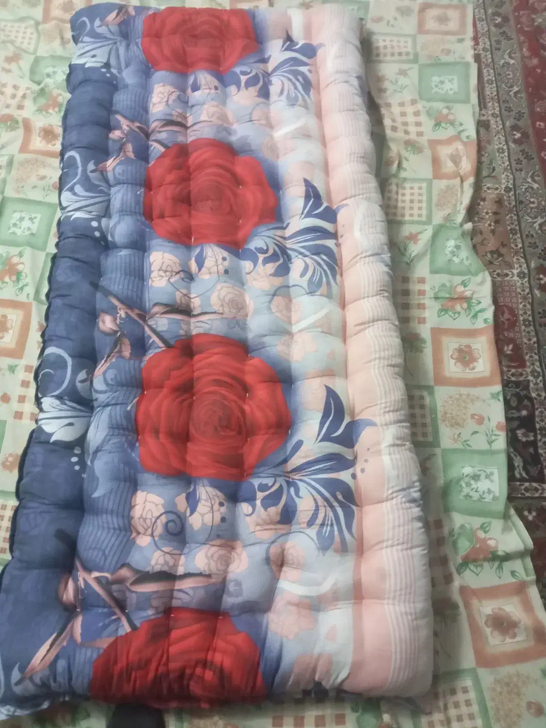 دوخت تشک ومتکا و زیرسری|رختخواب، بالش، پتو|لنجان, |دیوار