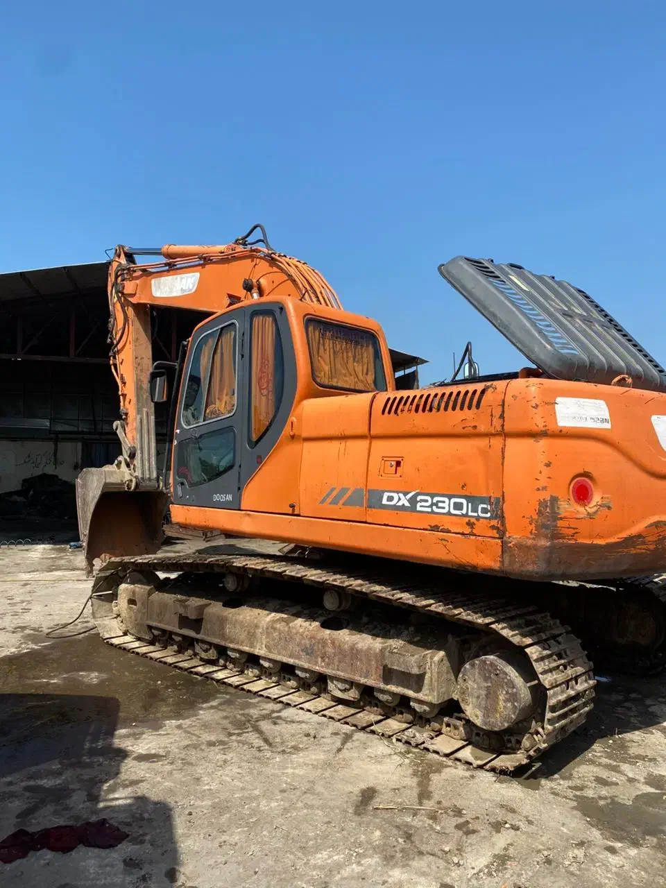 بیل مکانیکی زنجیری دوسان دی ایکس|خودرو سنگین|کوهی‌خیل, |دیوار