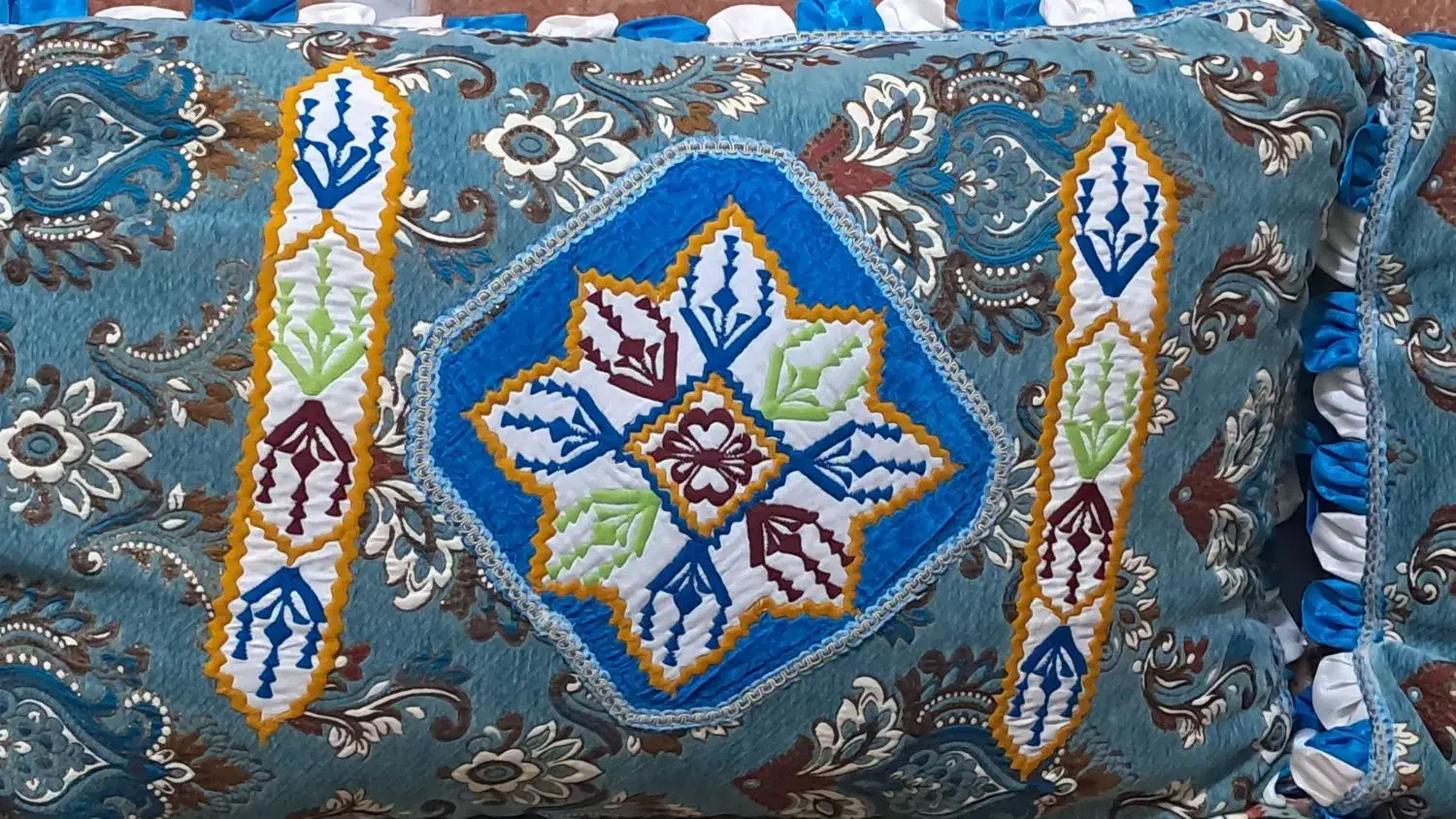 پشتی در حد نو|پشتی|ایرانشهر, |دیوار