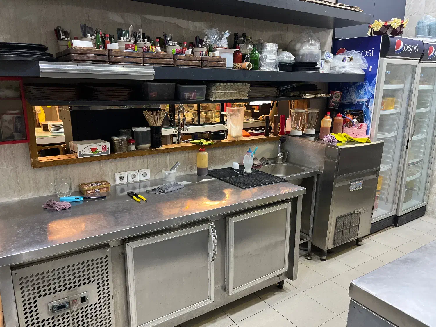 شف(آشپز) فست فود|استخدام خدمات فروشگاه و رستوران|رباط‌کریم, رباط‌کریم|دیوار