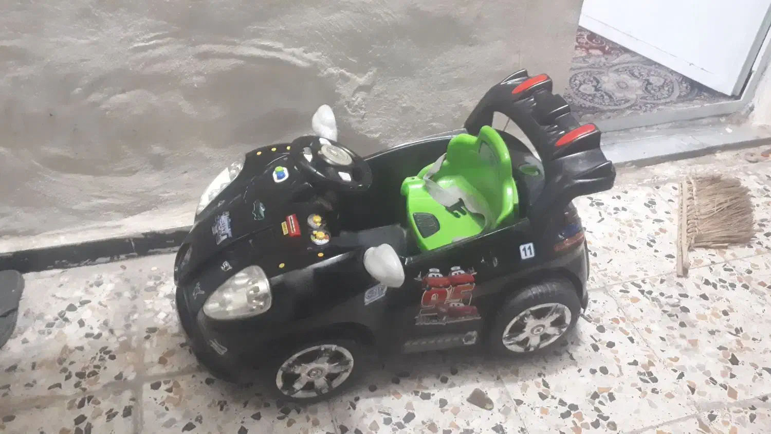 ماشین شارژی کاملن سالم روشن پرسرعت|اسباب‌‌بازی|اهواز, کوی علوی|دیوار