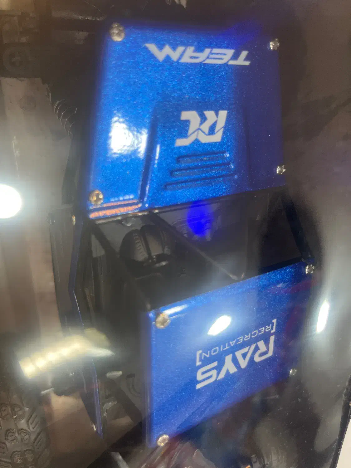 ماشین کنترلی|اسباب‌‌بازی|اندیشه, اندیشه فاز ۴|دیوار