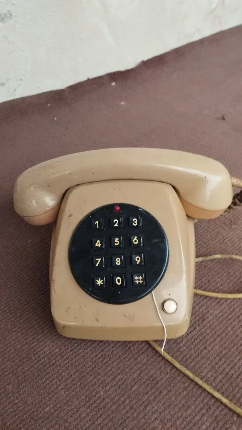 تلفن|تلفن رومیزی|شلمان, |دیوار