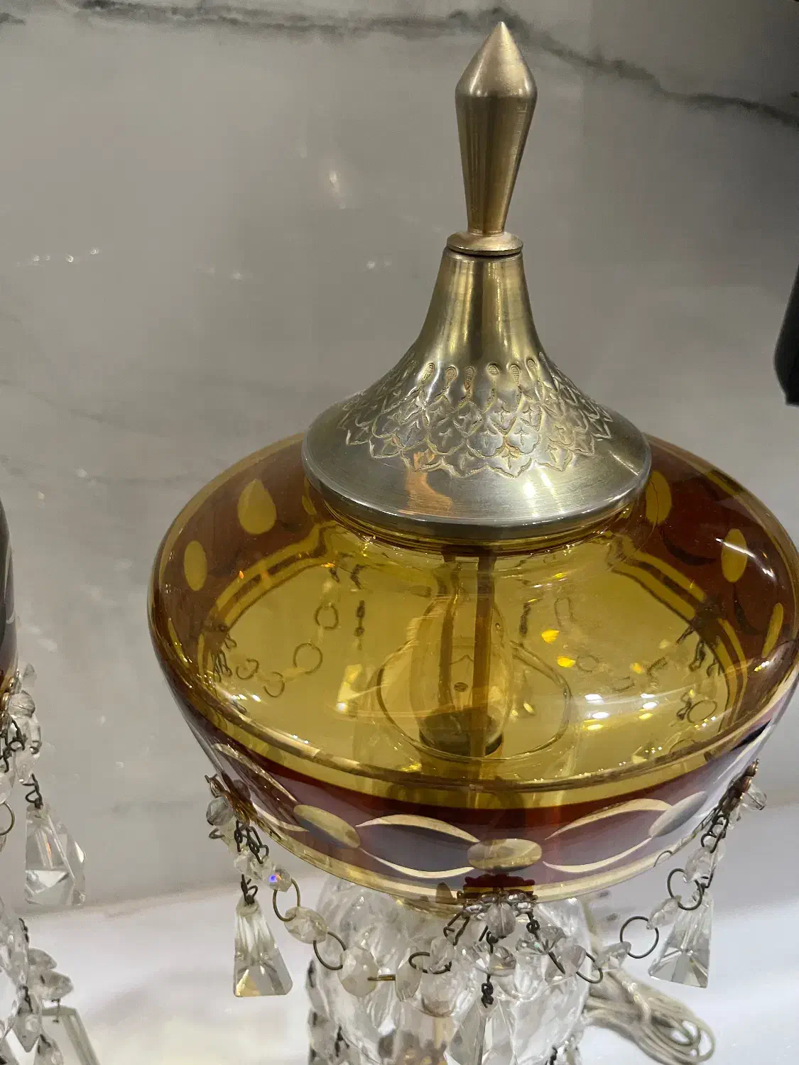 یک جفت چراغ آویز‌دار چک قدیمی|لوستر و چراغ آویز|اصفهان, مفتح|دیوار