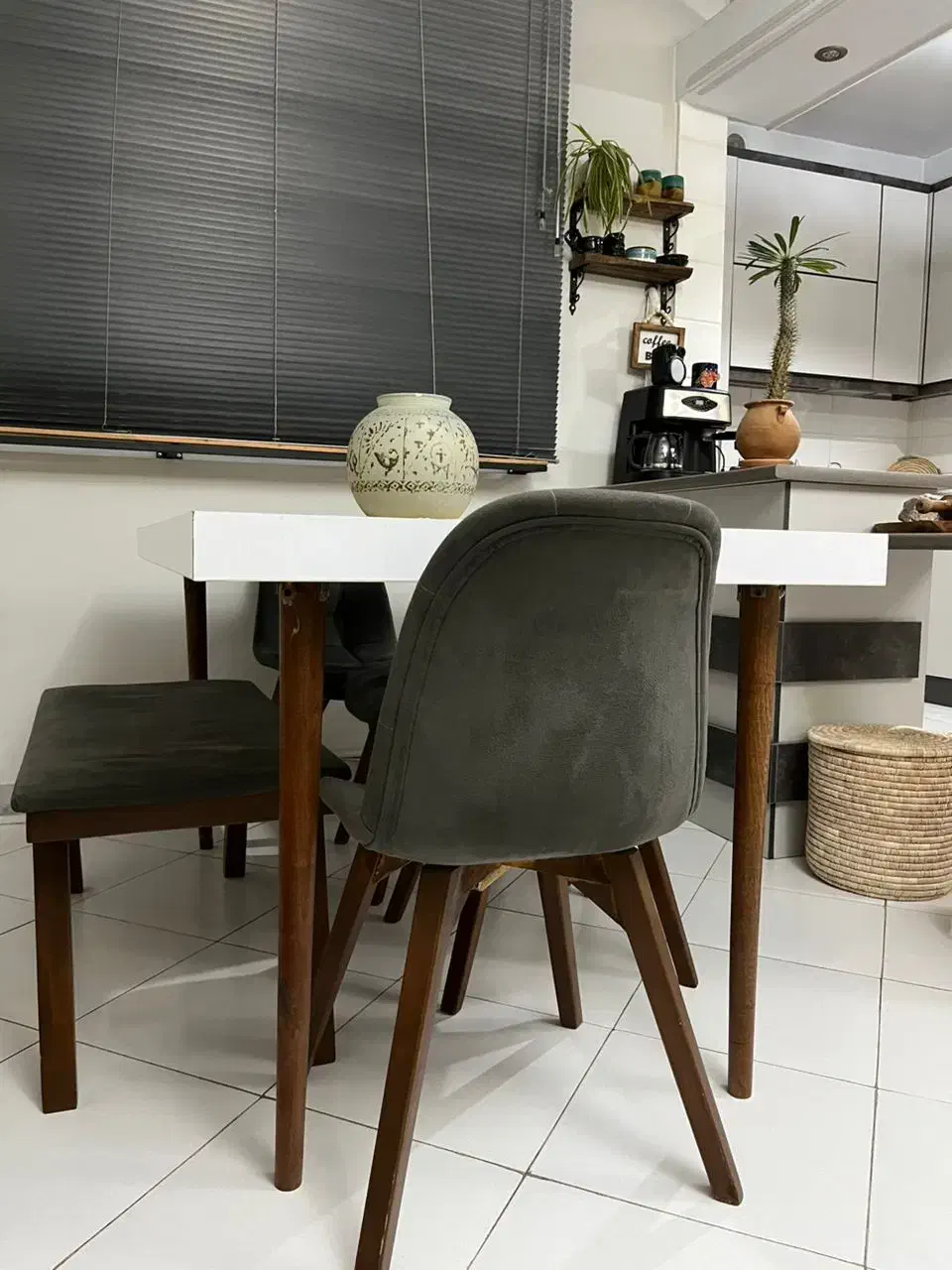 مبل و میز نهارخوری چستر|مبلمان خانگی و میز عسلی|تهران, ایرانشهر|دیوار