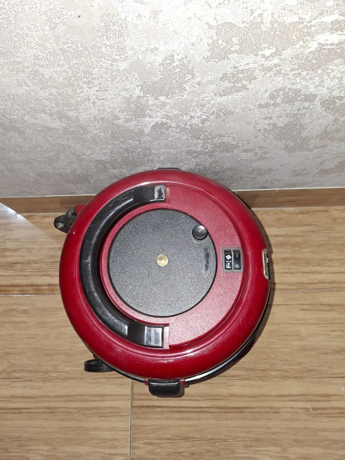 جارو برقی سطلی|جاروبرقی، جارو شارژی، بخارشو|شیراز, کوشک میدان|دیوار