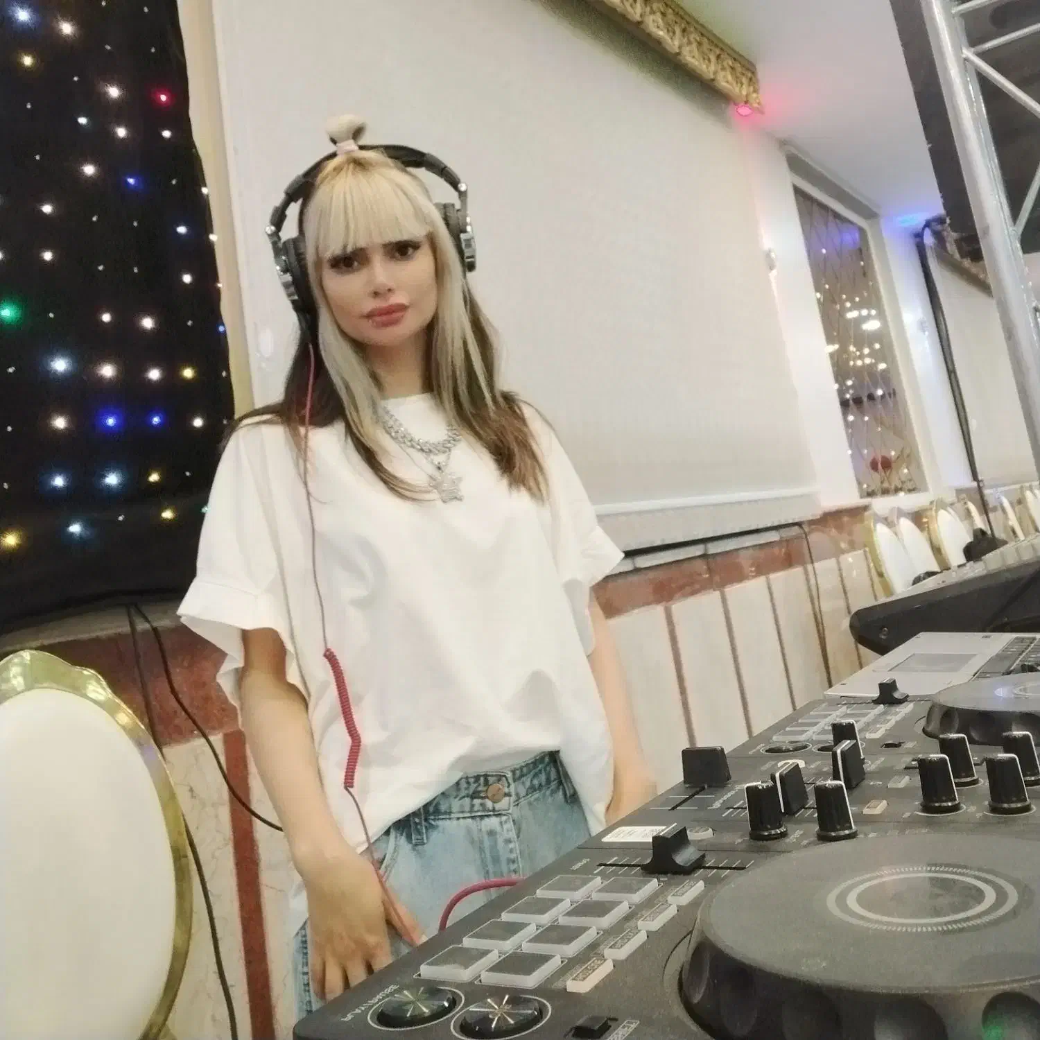 دیجی خانم dj تالار دی جی تالار کرج عمارت تهران|خدمات پذیرایی، مراسم|کرج, گوهردشت|دیوار