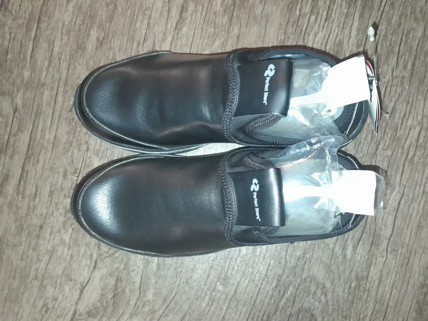 کفش چرم اسپورت|کیف، کفش، کمربند|اندیشه, شهرک کوثر|دیوار