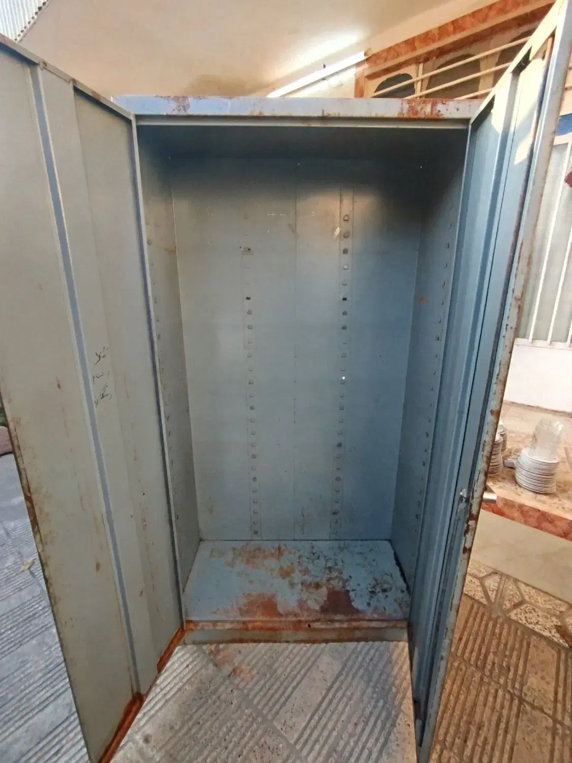 کمد وسایل آهنی|جاکفشی، کمد، دراور|علیآباد کتول, |دیوار