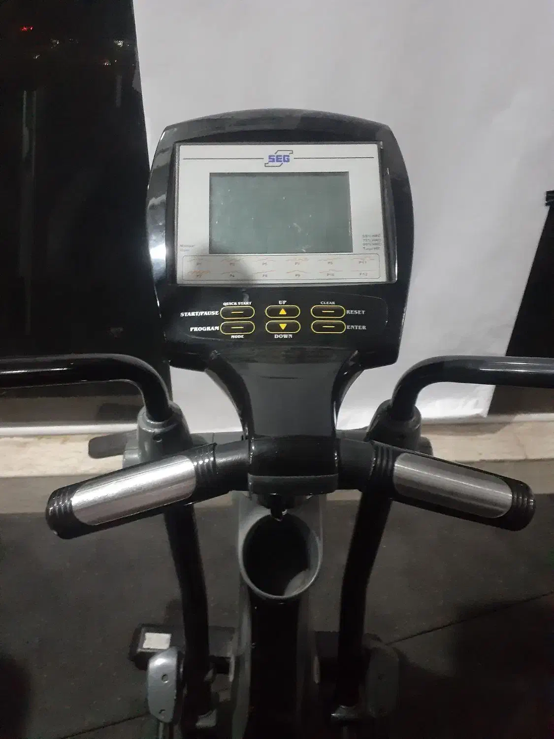 تردمیل و اپتیکال باشگاهی فوق حرفه ای|تجهیزات ورزشی|اهواز, بهارستان|دیوار