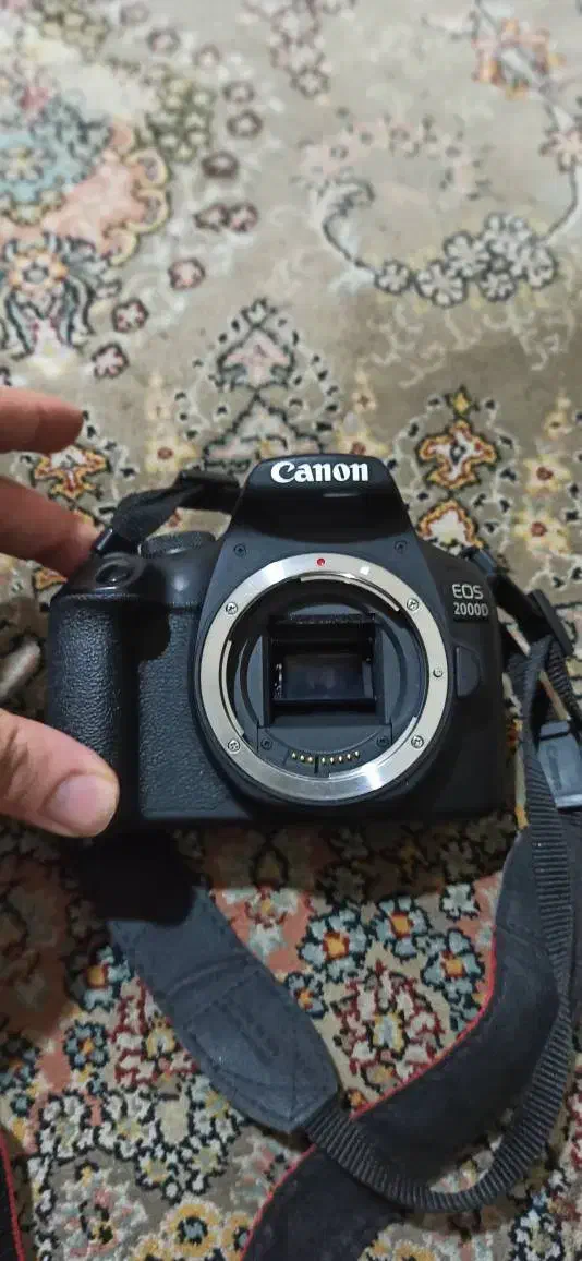 دوربین canon 2000d|دوربین عکاسی و فیلمبرداری|قم, بنیاد|دیوار