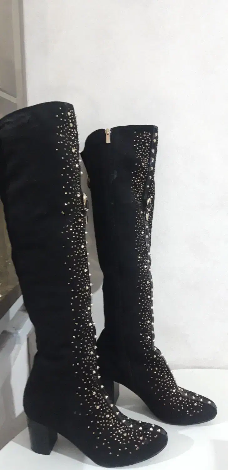 کفش و چکمه|کیف، کفش، کمربند|اصفهان, باتون|دیوار