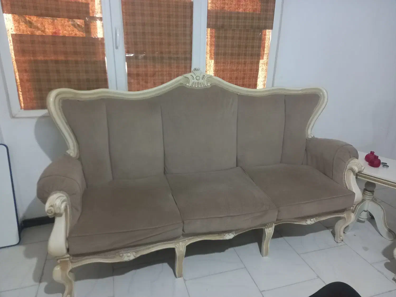 مبل فرانسوی نسکافه ای|مبلمان خانگی و میز عسلی|پرند, فاز ۶|دیوار