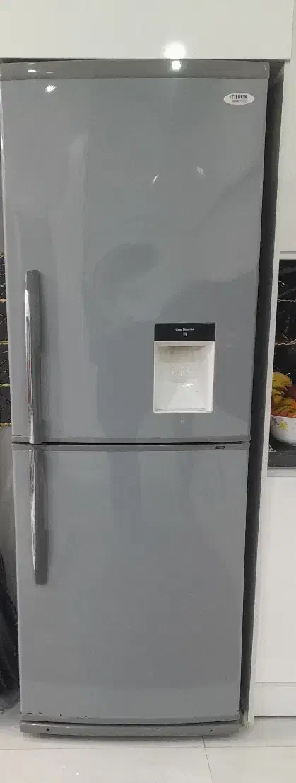 یخچال آیسان|یخچال و فریزر|قم, شهر قائم|دیوار