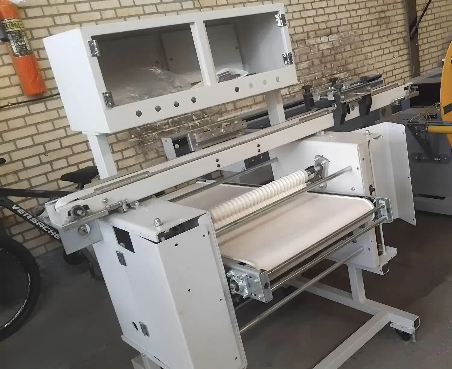 دستگاه آدامس گرد کن|ماشین‌آلات صنعتی|هشتگرد, شهرک ریحانه|دیوار