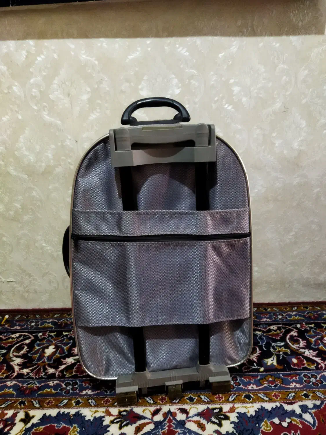 چمدان مسافرتی چرخدار بزرگ وجادار یکبار فقط استفاده|کیف، کفش، کمربند|ملایر, |دیوار