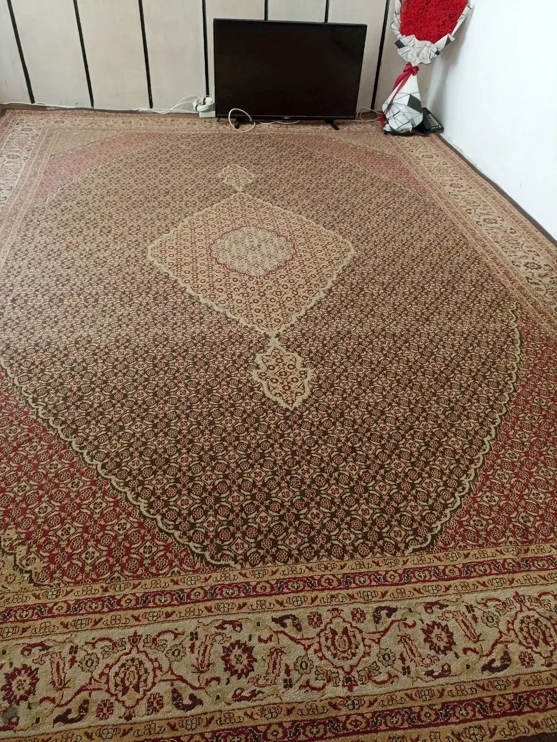 دو عدد فرش ۳در۴مدل ماهی صادراتی|فرش|اصفهان, همت‌آباد|دیوار