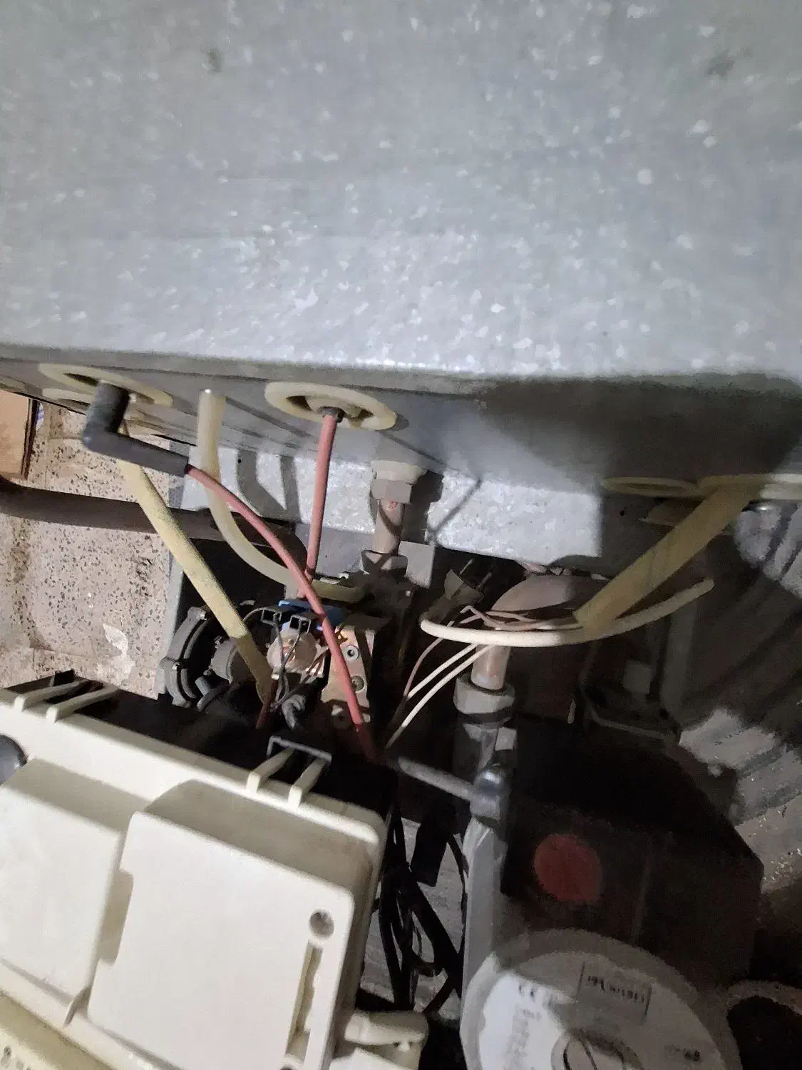 پکیج دیواری ایران رادیاتور دو مبدله|آبگرمکن، پکیج، شوفاژ|پارسآباد, |دیوار