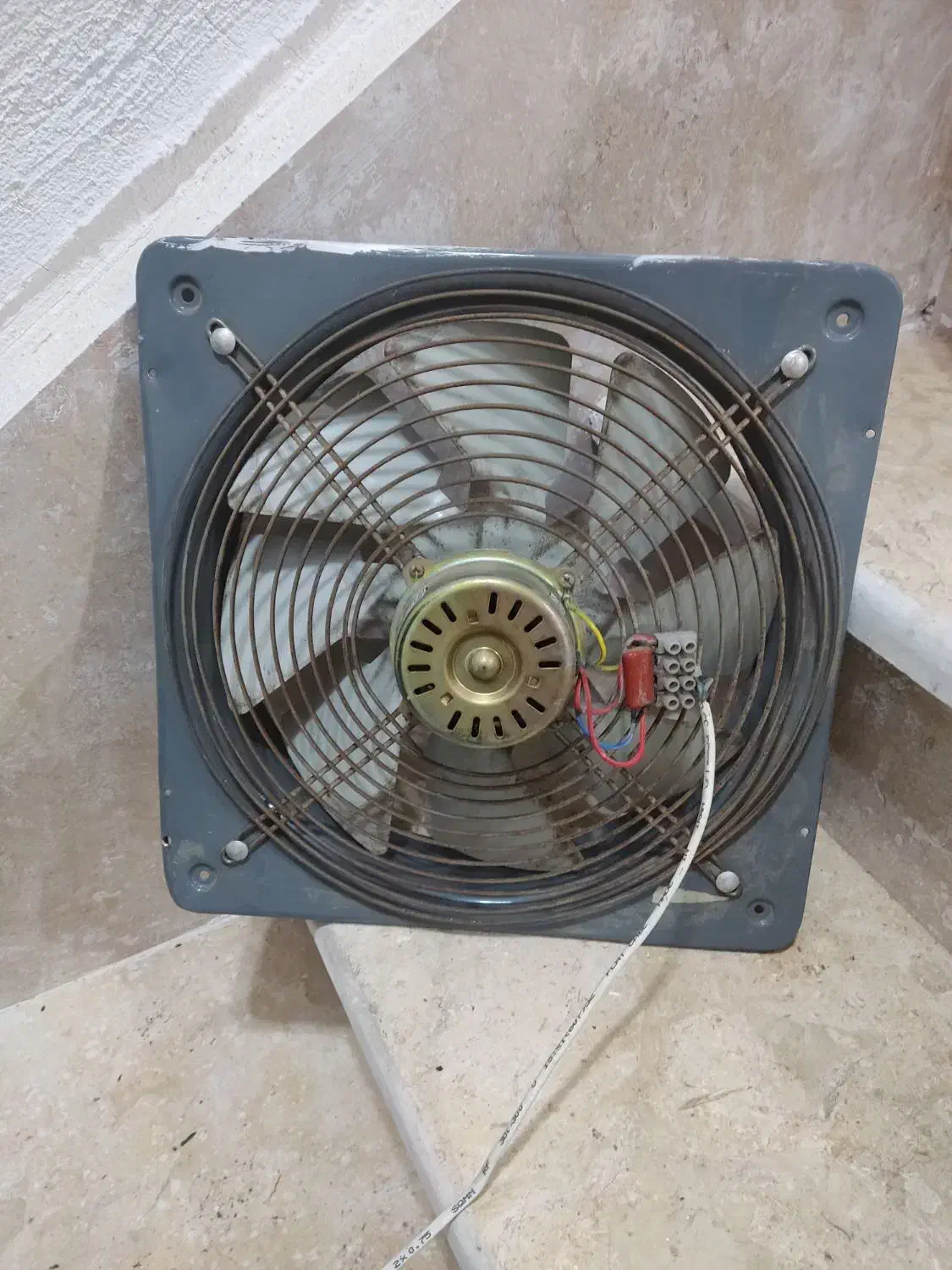 هواکش فلزی|پنکه و تصفیهکنندهٔ هوا|رشت, دخانیات|دیوار