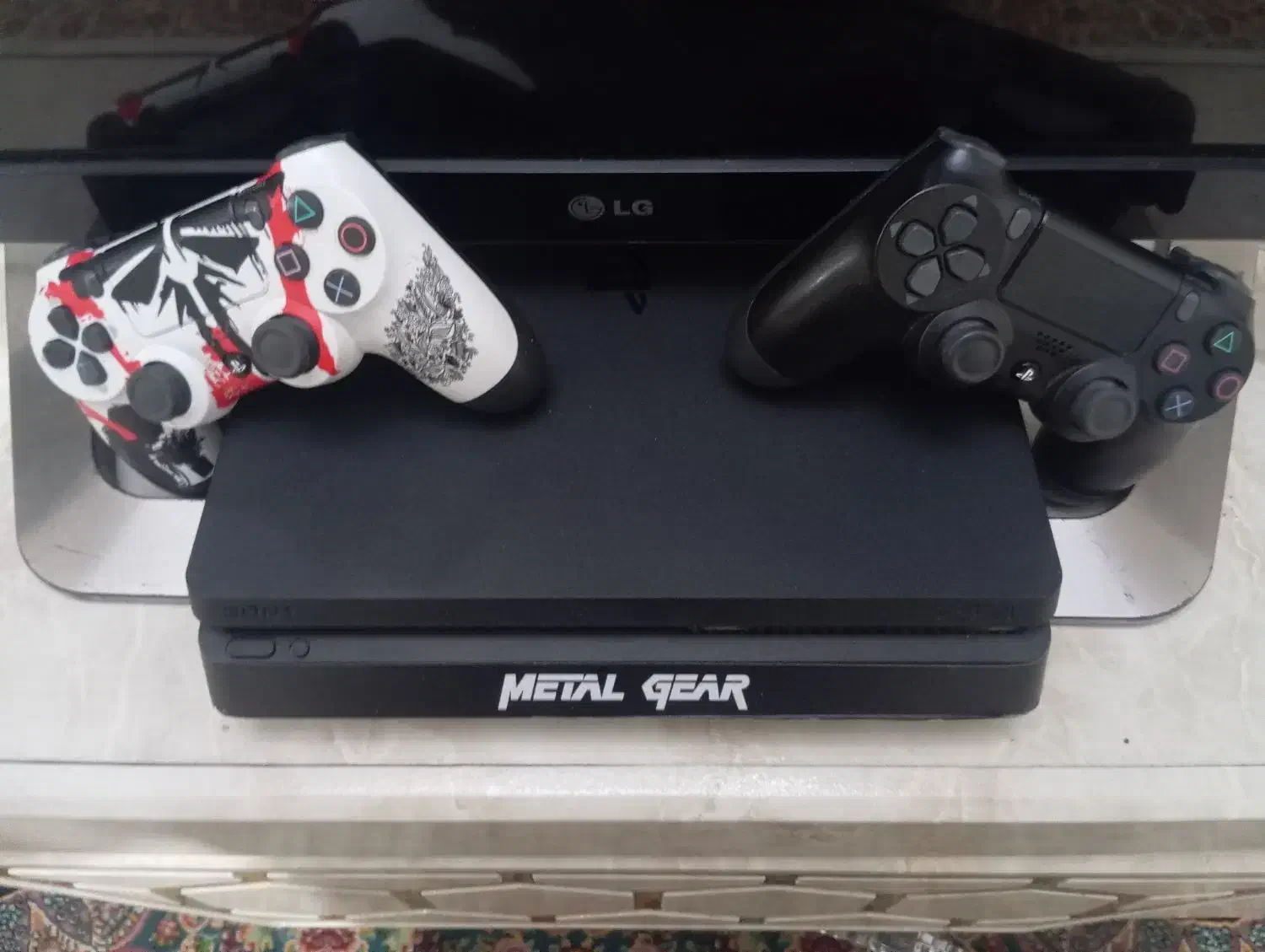 PS4 یک ترا|کنسول، بازی ویدئویی و آنلاین|رباط‌کریم, رباط‌کریم|دیوار