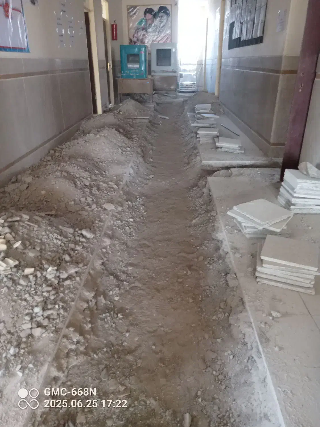 تخریب واستابنا کندهکاری کاشی وغیره فقط زنگ بزنی|خدمات پیشه و مهارت|زاهدان, |دیوار