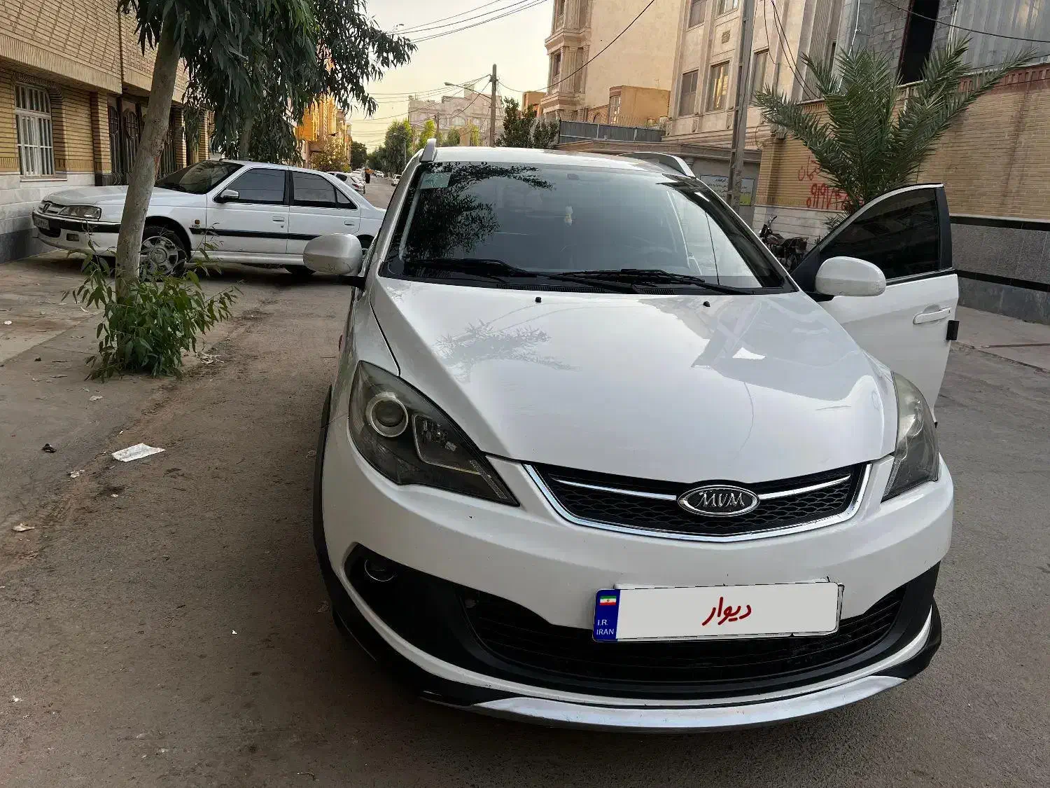 mvm|خودرو سواری و وانت|قم, باجک دو|دیوار