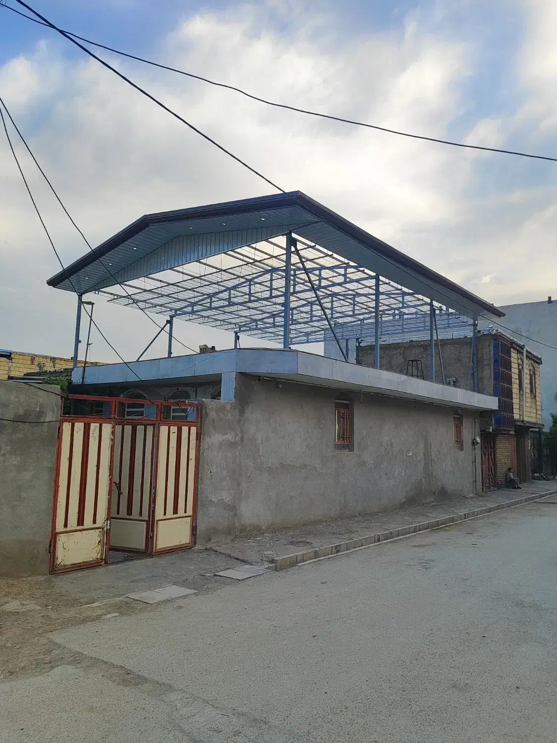 جوشکاری سقفهای شیروانی و اردواز|خدمات پیشه و مهارت|خرم‌آباد, |دیوار