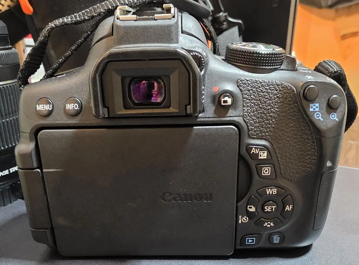 دوربین 750D canon خانگی شات ۱۸۰۰تا ۲ تا لنز|دوربین عکاسی و فیلم‌برداری|مشکین‌دشت, |دیوار