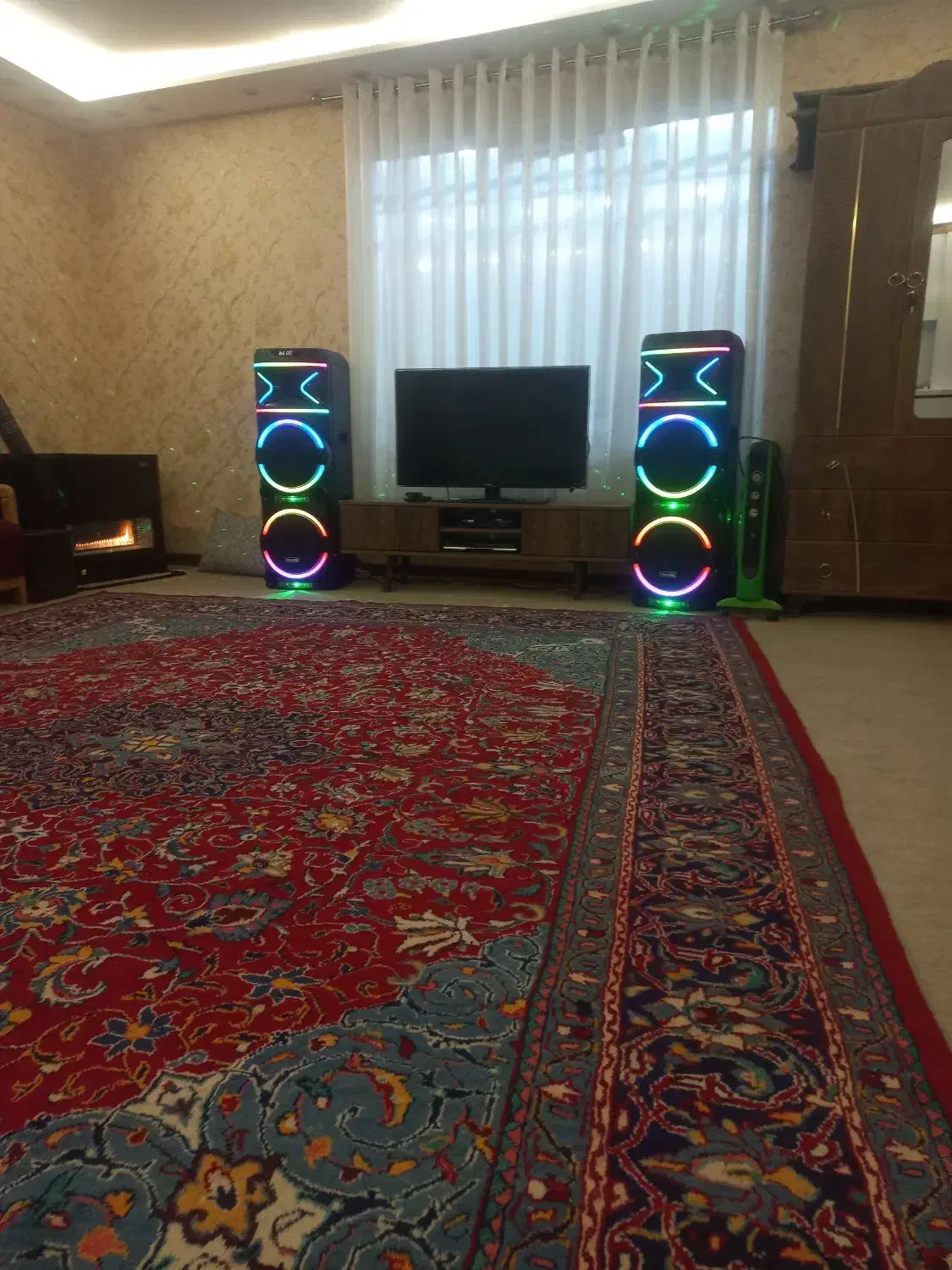 باغ ویلا|اجارهٔ کوتاه‌مدت ویلا و باغ|همدان, |دیوار