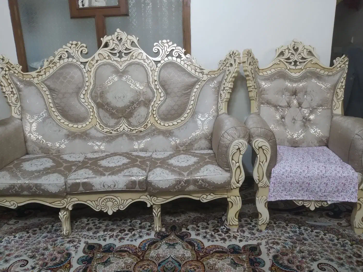 مبل سلطنتی درحد نو تمیز|مبلمان خانگی و میز عسلی|لنگرود, |دیوار