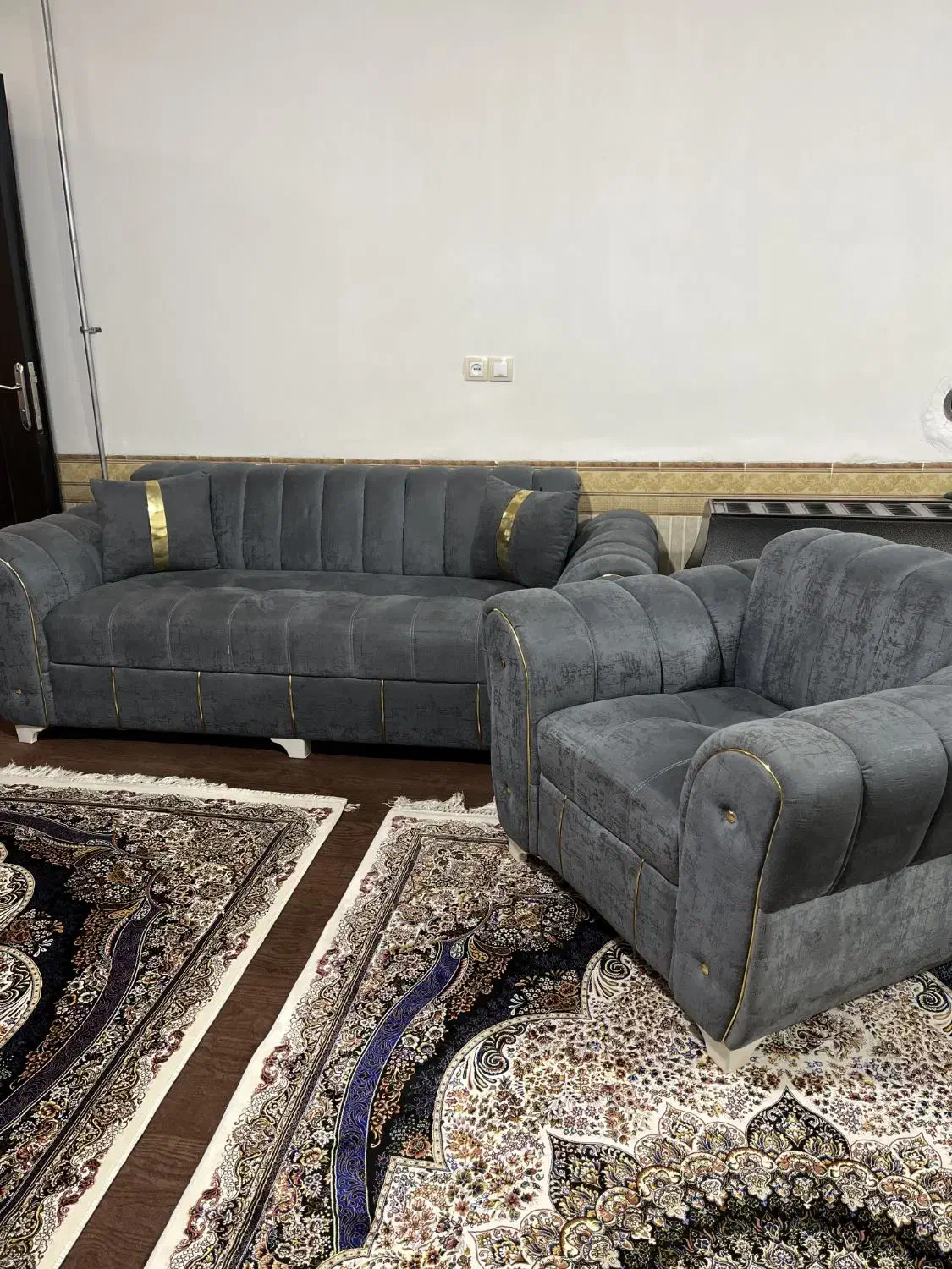 مبل ۸نفره در حد نو قیمت فقط۲۹میلیون|مبلمان خانگی و میز عسلی|سلماس, |دیوار