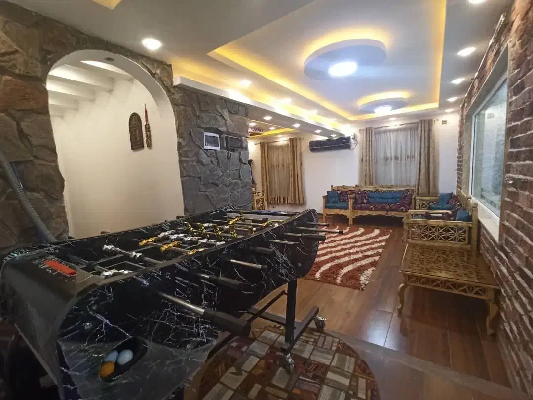 ویلا استخر دار باسونا و جکوزی سنتی|اجارهٔ کوتاهمدت ویلا و باغ|بندر انزلی, معلم|دیوار