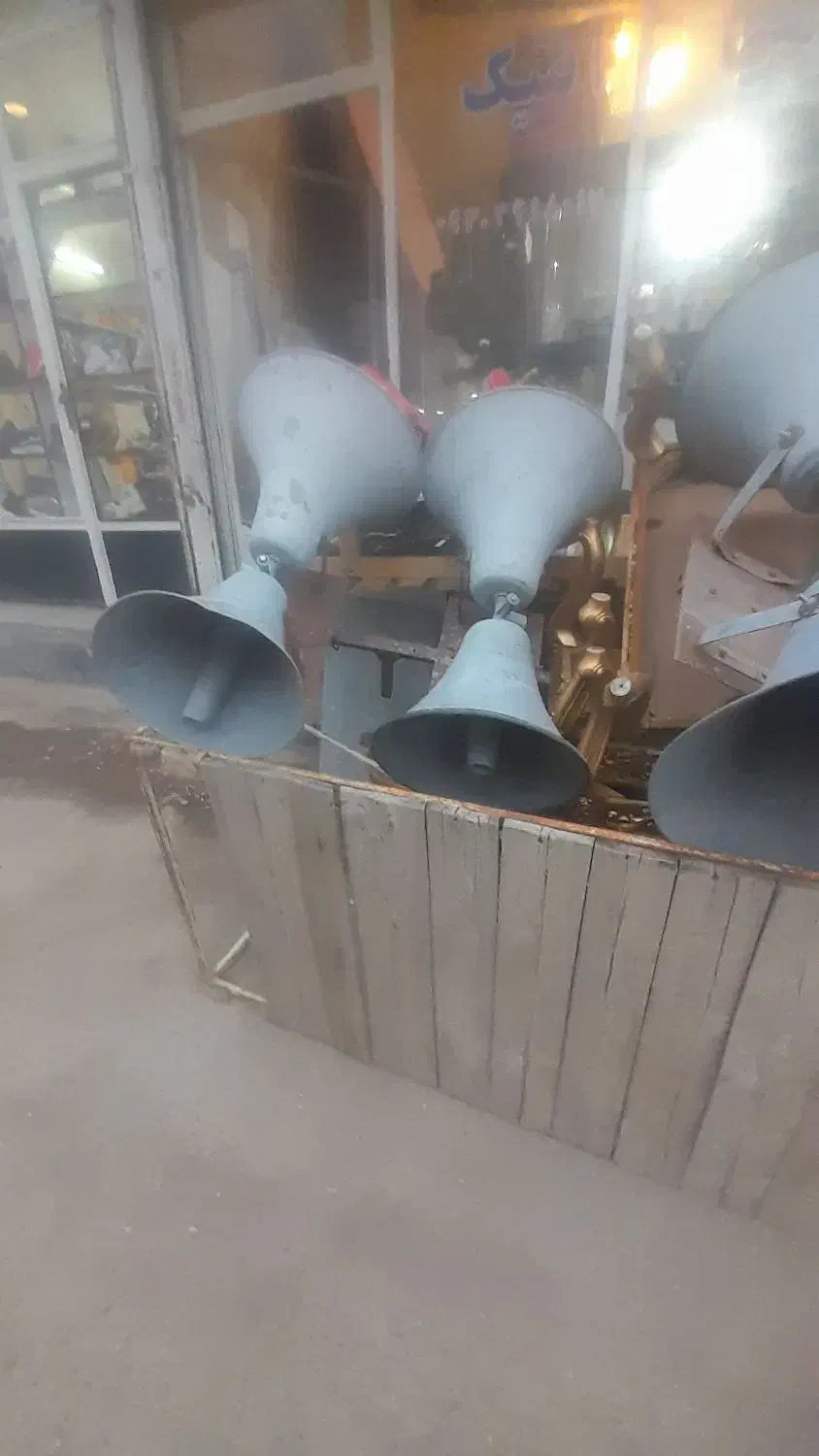 یونیت شیپوری|سازهای بادی|خوی, |دیوار