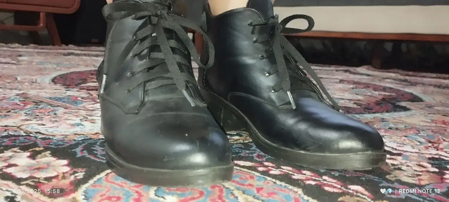 نیم بوت زاراوکفش پاشنه یکسره|کیف، کفش، کمربند|ساری, |دیوار