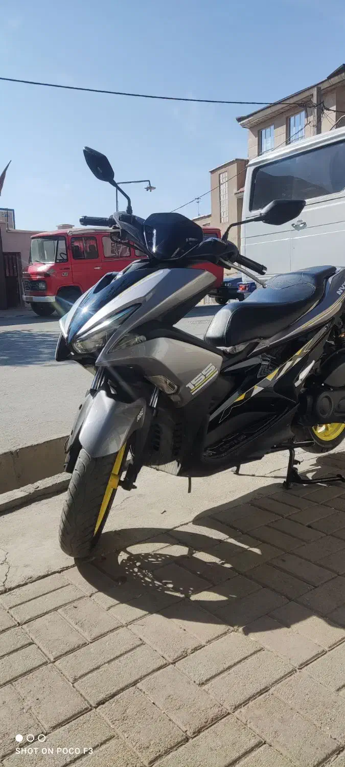 موتورآیروکس|موتورسیکلت|بروجرد, |دیوار