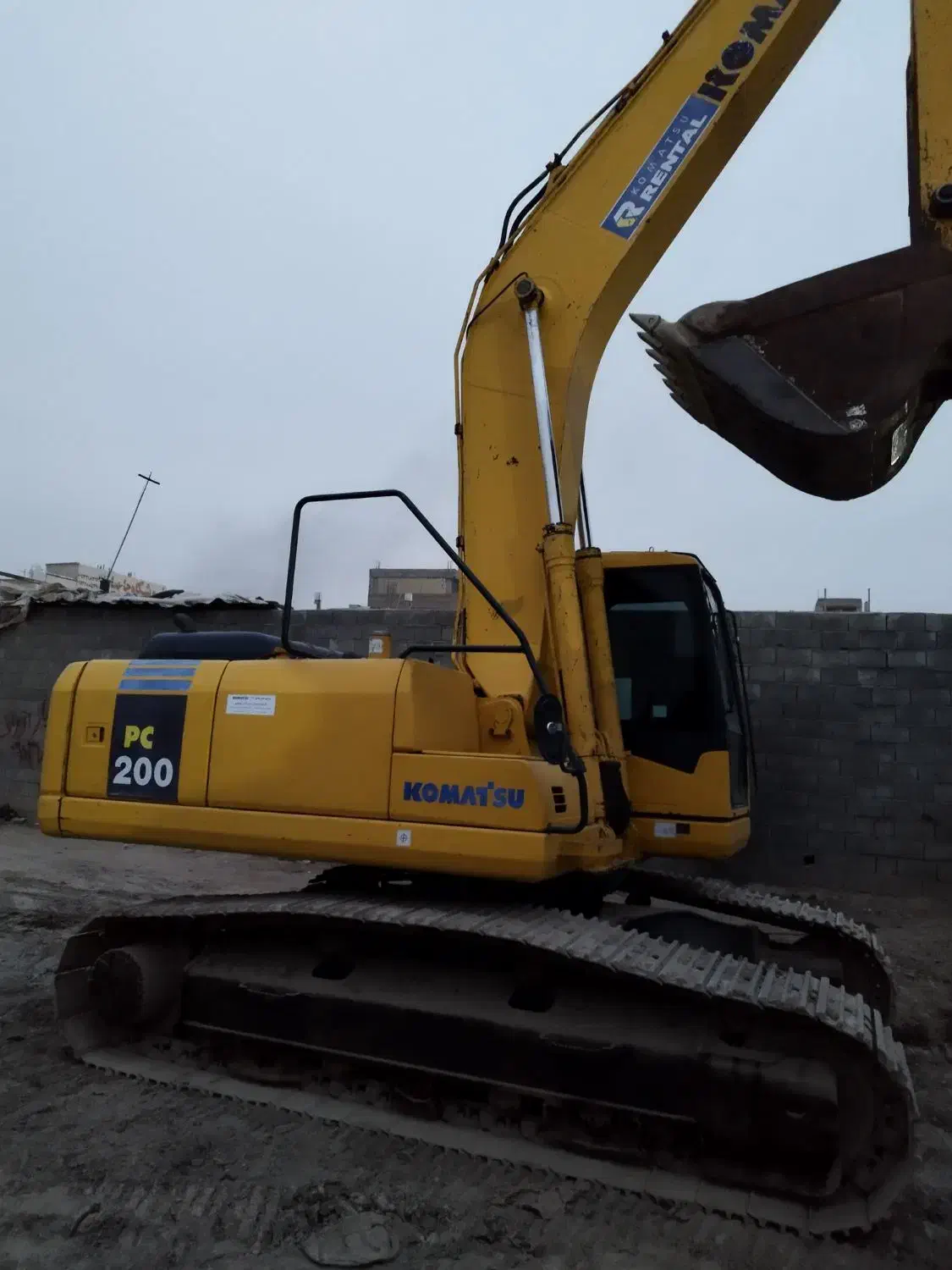 بیل کوماتسو۲۰۰ خط ۷ مدل ۲۰۰۹|خودرو سنگین|ابریشم, |دیوار