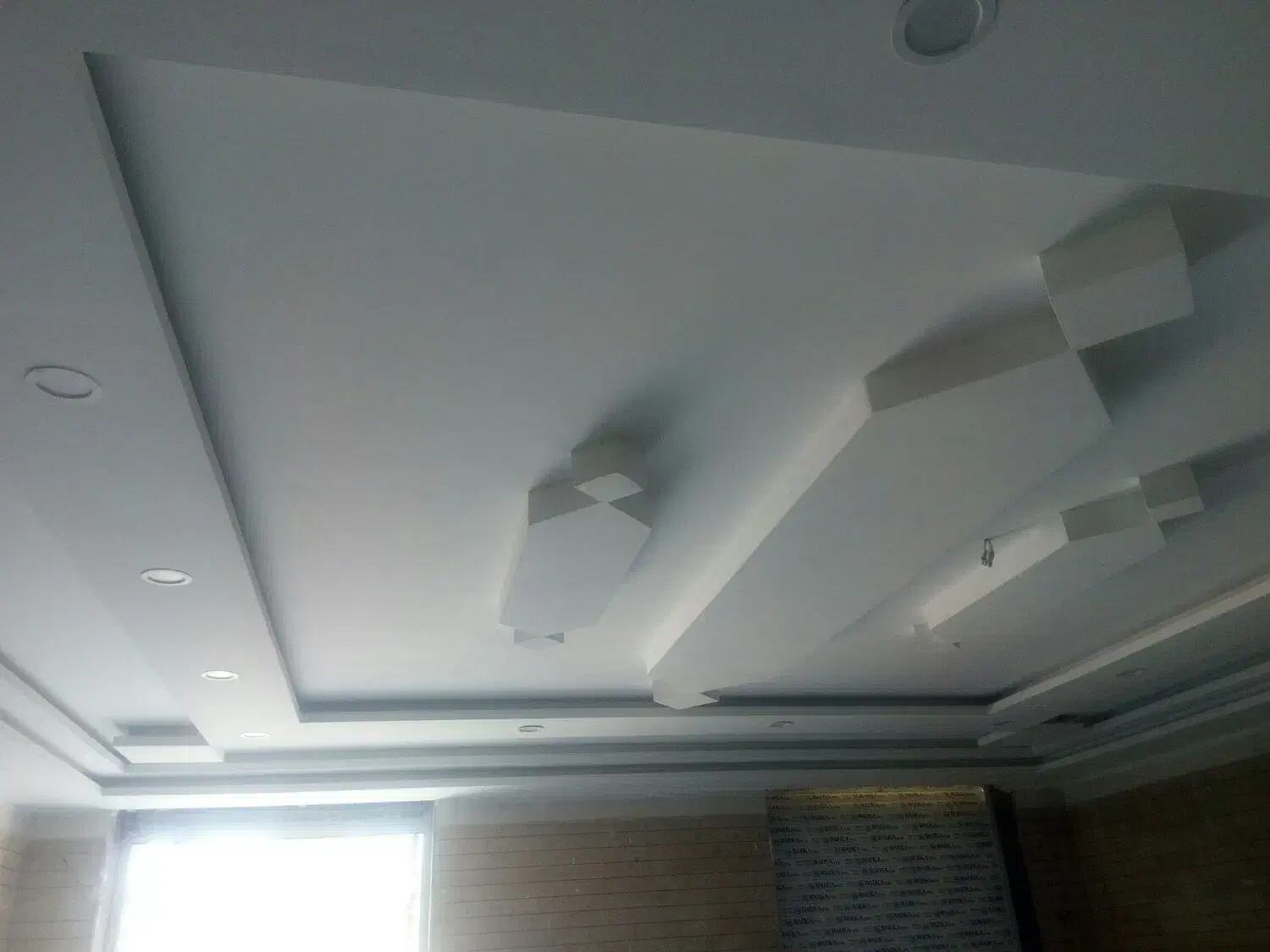 رنگ امیزی. نقاشی ساختمان|خدمات پیشه و مهارت|شیراز, شهرک برف فروشان|دیوار