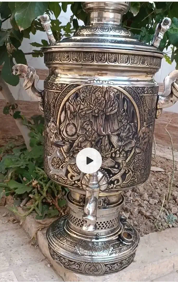 سماور بزرگ برنجی قلمزنی|صنایع دستی و سایر لوازم تزئینی|خمینی‌شهر, |دیوار