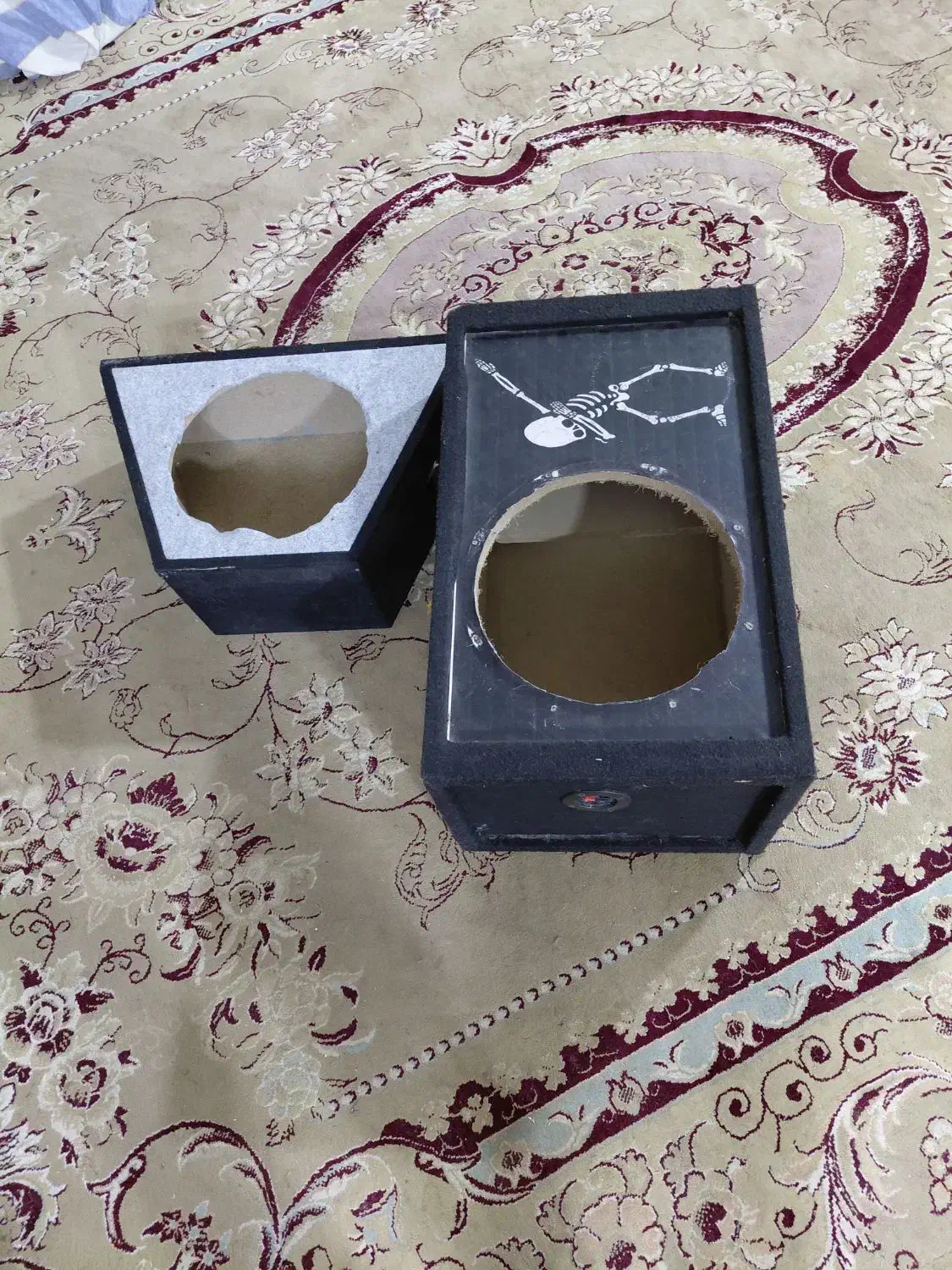 جعبه باکس|صوتی و تصویری|زبرخان, |دیوار