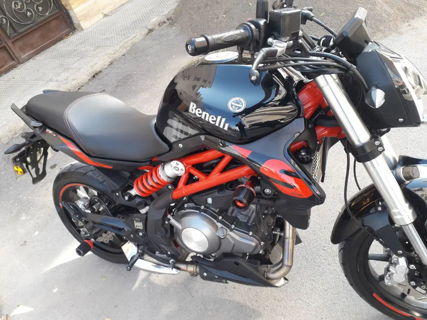 بنلی ۳۰۰ جفت سیلندر|موتورسیکلت|اردبیل, |دیوار