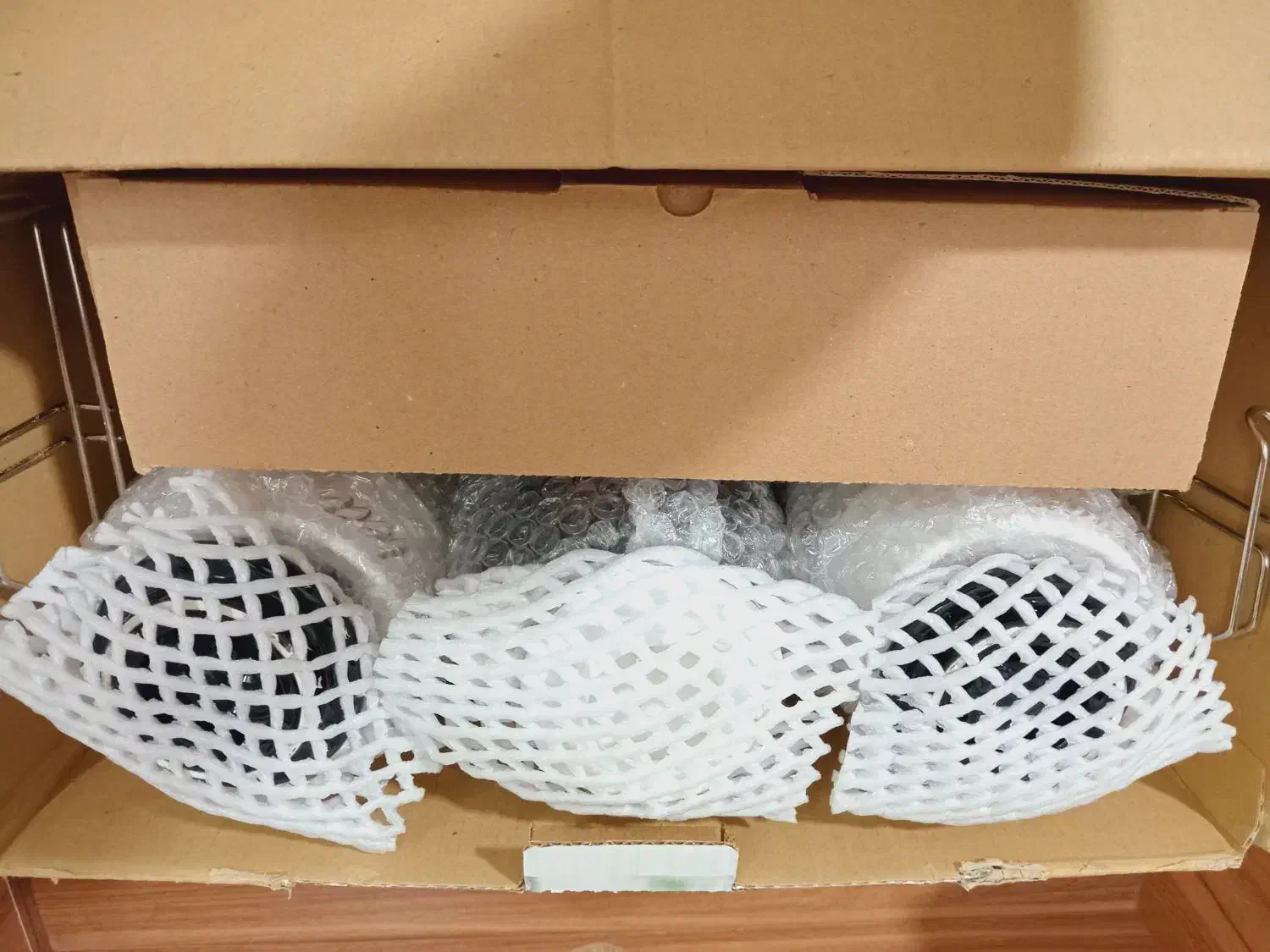 جا ادویه ای(پا سماوری)|قوری، کتری، قهوه‌ساز دستی|یزد, |دیوار