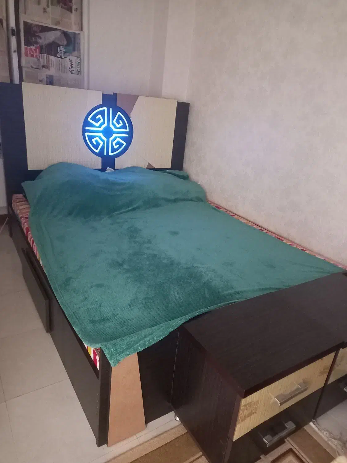 سرویس کامل تخت خواب دونفره|تخت و سرویس خواب|رشت, لاکانی|دیوار