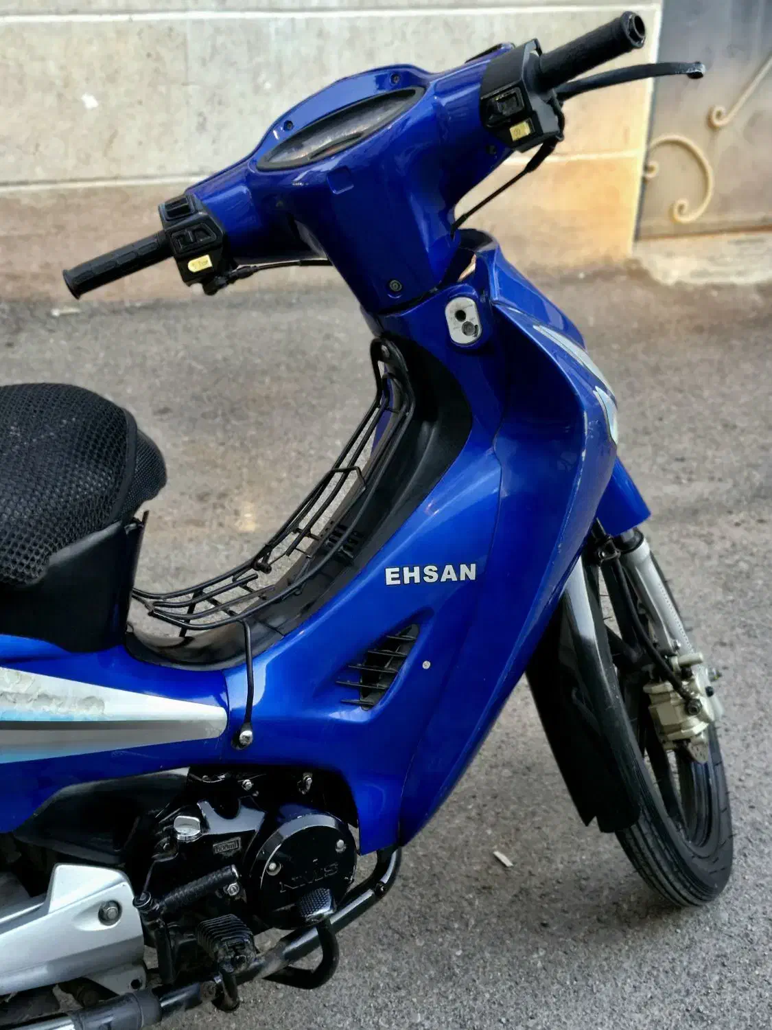 ویو بدون کلاچ مدل ۹۳ در حد نو دزدگیر دار|موتورسیکلت|رشت, شالکو|دیوار